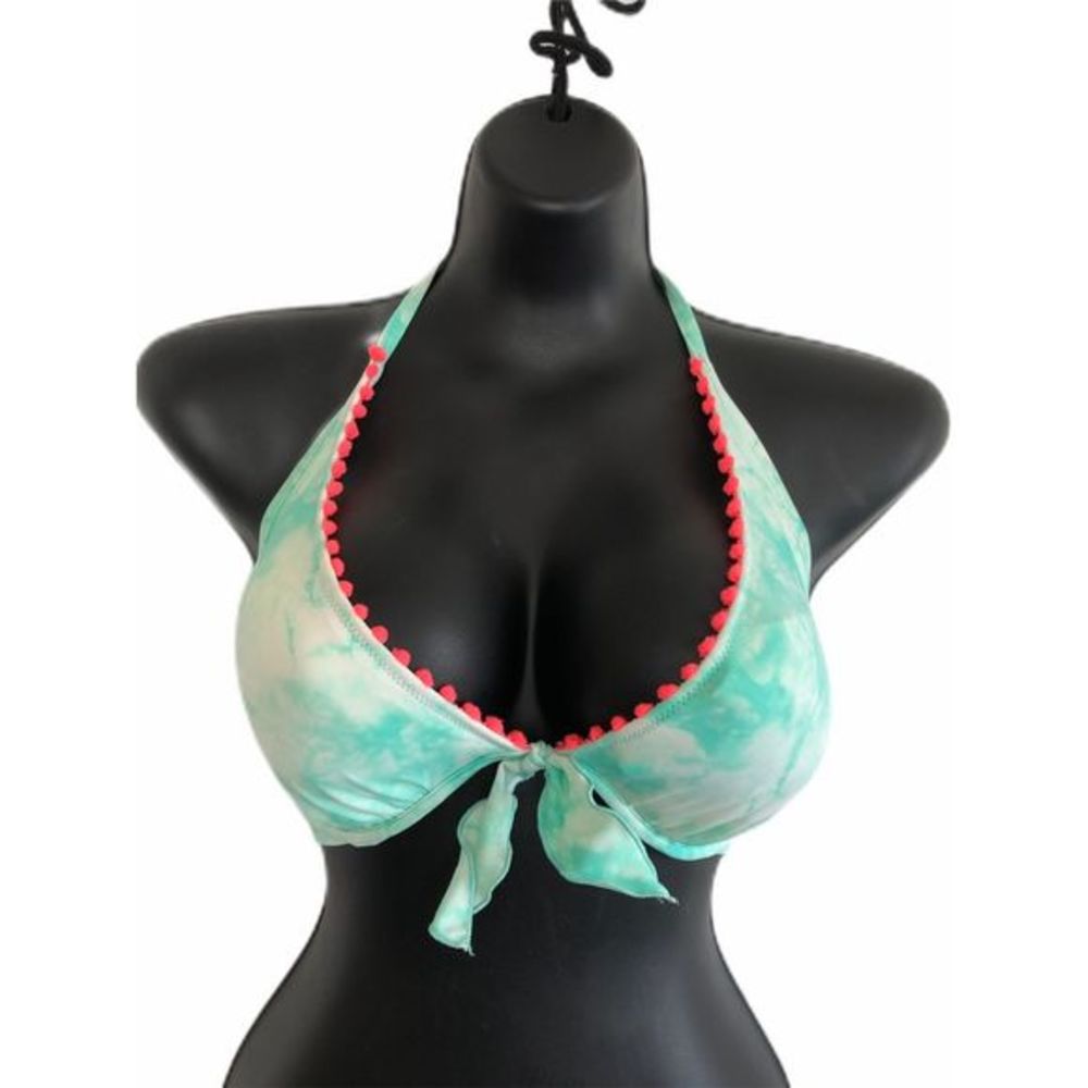 Victoria’s Secret Padded Swim Top Size 36C
